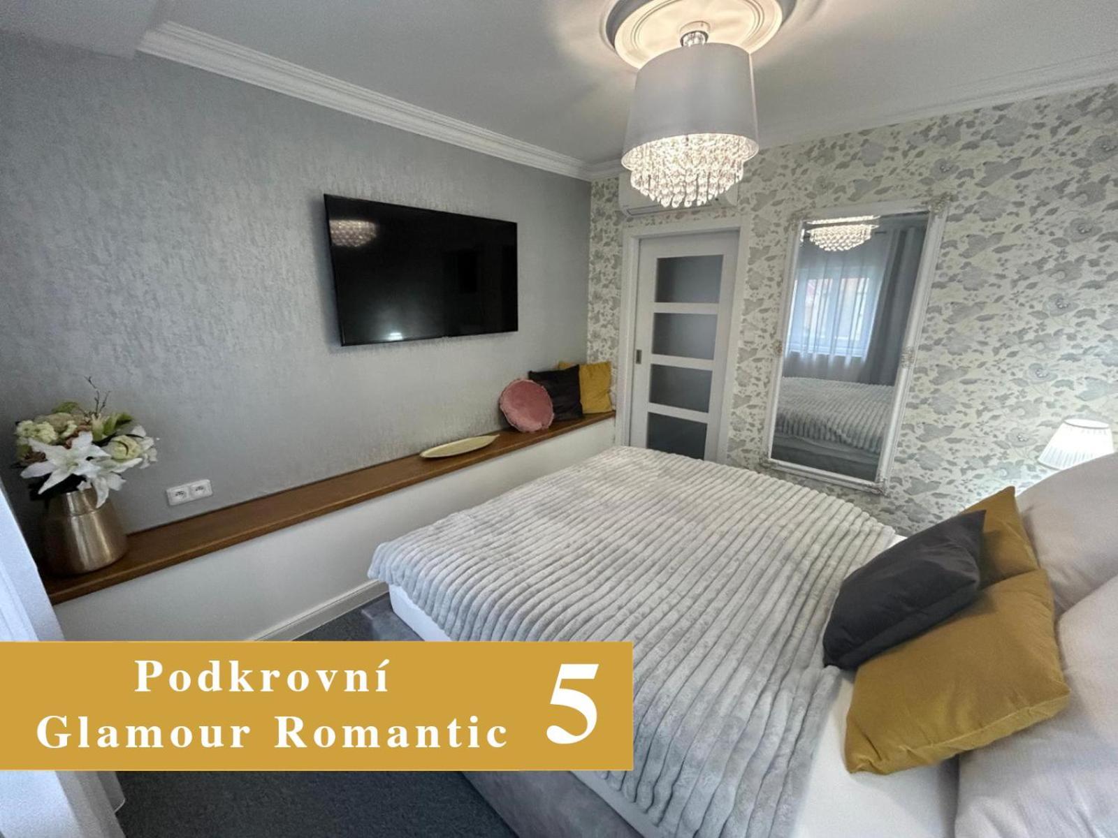 Efipa Glamour Apartments بلزن المظهر الخارجي الصورة
