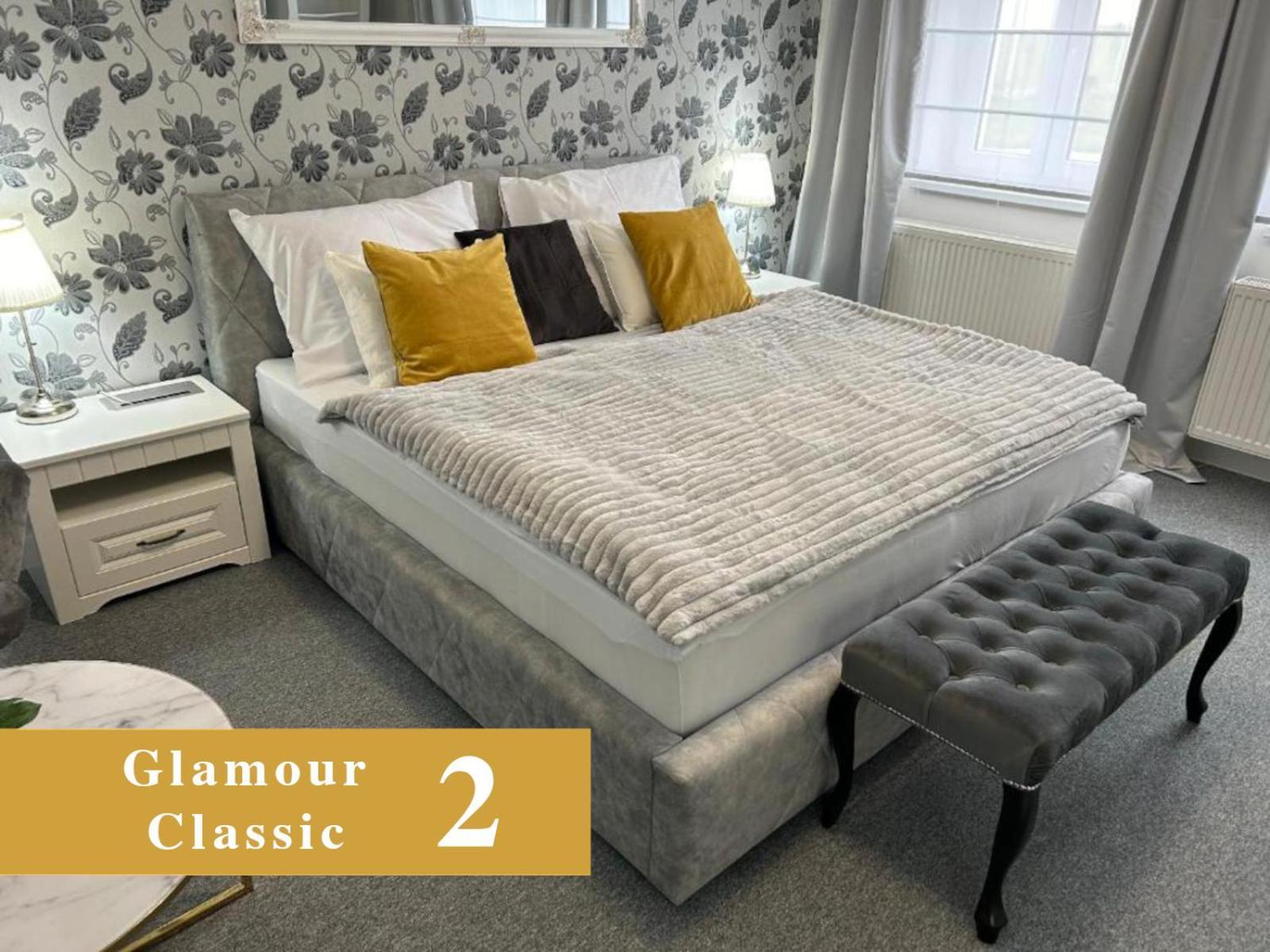 Efipa Glamour Apartments بلزن المظهر الخارجي الصورة