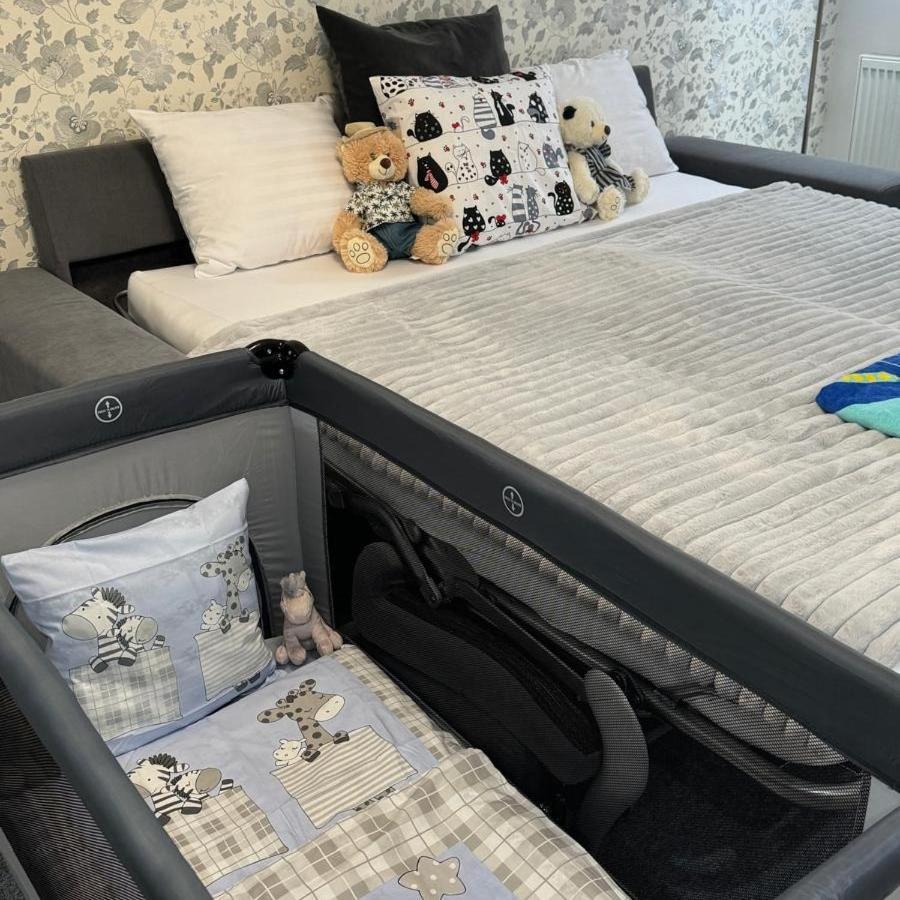 Efipa Glamour Apartments بلزن المظهر الخارجي الصورة